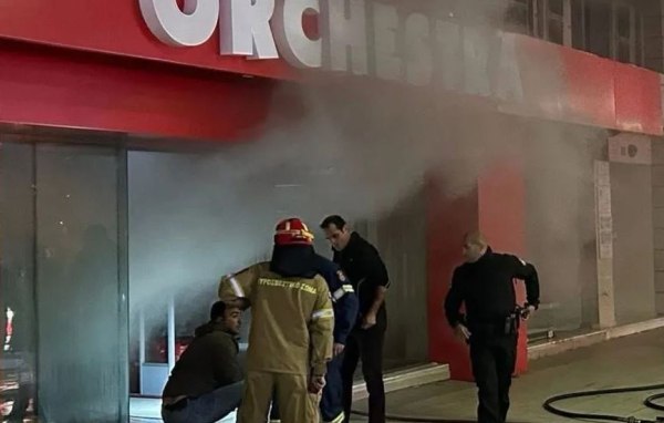 Ρέθυμνο: Μεγάλη φωτιά σε εμπορικό κατάστημα