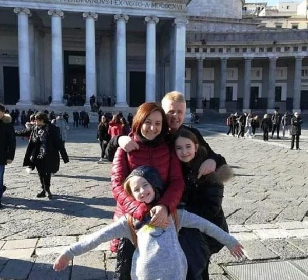 Tραγωδία στην Ιταλία: Μητέρα και κόρη έπαθαν τροφική δηλητηρίαση σε δείπνο και πέθαναν