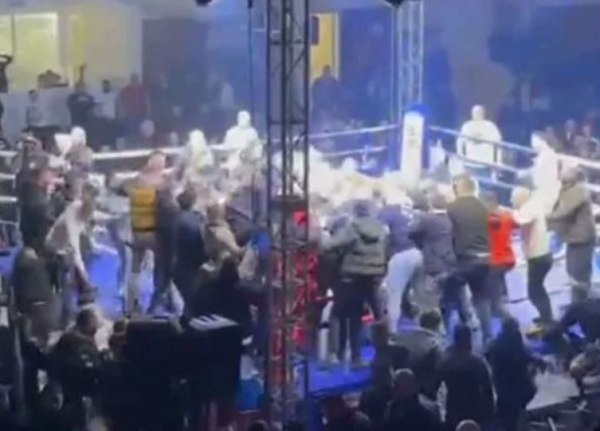 Σερβία: Άγριο επεισόδιο σε αγώνα kickboxing – Μπήκαν στο ρινγκ και επιτέθηκαν σε Έλληνα αθλητή