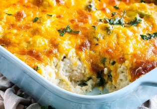 Συνταγή: Σουφλέ ζυμαρικών με μπρόκολο και κοτόπουλο