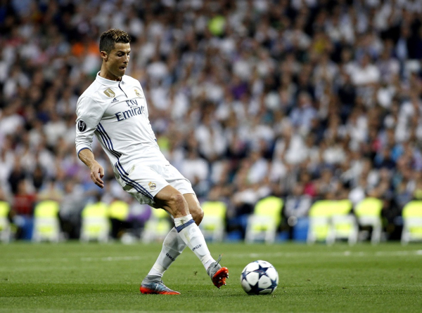 Οι αποκαλύψεις του διαιτητή Εστράδα μετά από μια κόκκινη κάρτα στον Κριστιάνο Ρονάλντο