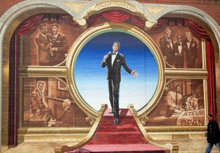 Ντιν Μάρτιν: Ο «Βασιλιάς του Κουλ» που έντυσε τον χειμώνα με τη φωνή του