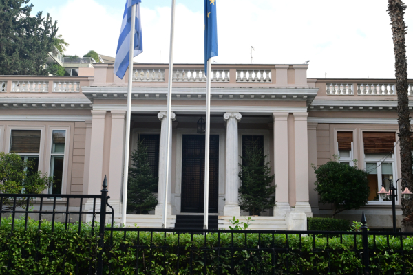 Μίνι ανασχηματισμός στους γενικούς γραμματείς λόγω εκλογών