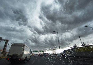 Κακοκαιρία Byron: Ισχυρές βροχές και καταιγίδες τις επόμενες ώρες – Νέο έκτακτο δελτίο