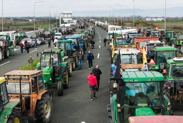 Αγρότες και κτηνοτρόφοι στο in: Όλα λάθος, απέναντι στον αγροτικό κόσμο – Θα κλιμακώσουμε με τρόπο που δεν έχετε ξαναδεί