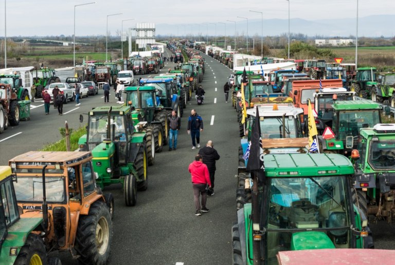 Αγρότες και κτηνοτρόφοι στο in: Όλα λάθος, απέναντι στον αγροτικό κόσμο – Θα κλιμακώσουμε με τρόπο που δεν έχετε ξαναδεί