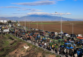 Αγρότες: «Ή θα κερδίσουμε ή θα φύγουμε από τη γη μας» – Ανυποχώρητοι στα μπλόκα