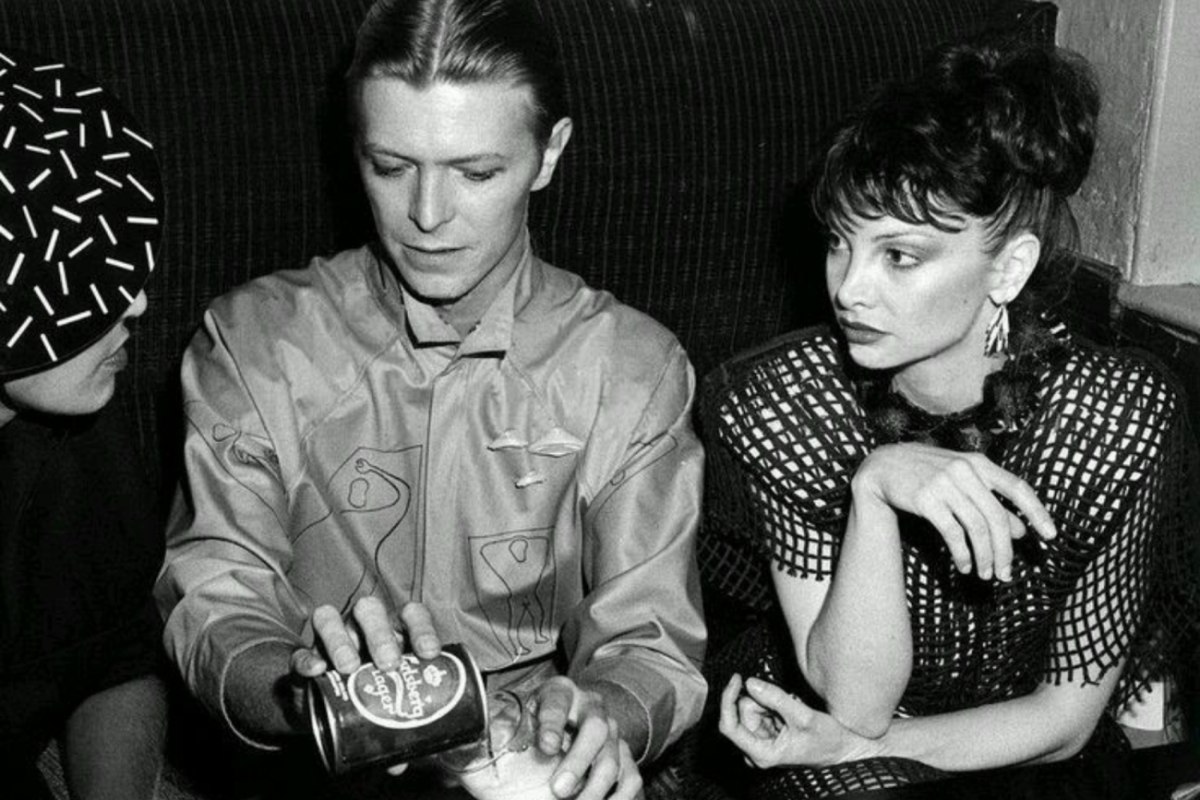 Η μαγική ζωή της Toni Basil – Δίδαξε τον Έλβις, γοήτευσε τον Μπόουι και απέκρουσε το «καμάκι» του Μπινγκ Κρόσμπι