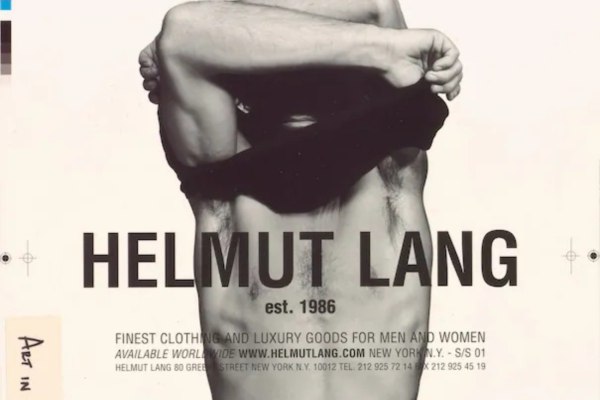 Δε νοείται στιλάτος χωρίς χαρακτήρα – Πώς ο Helmut Lang άλλαξε για πάντα τη μόδα
