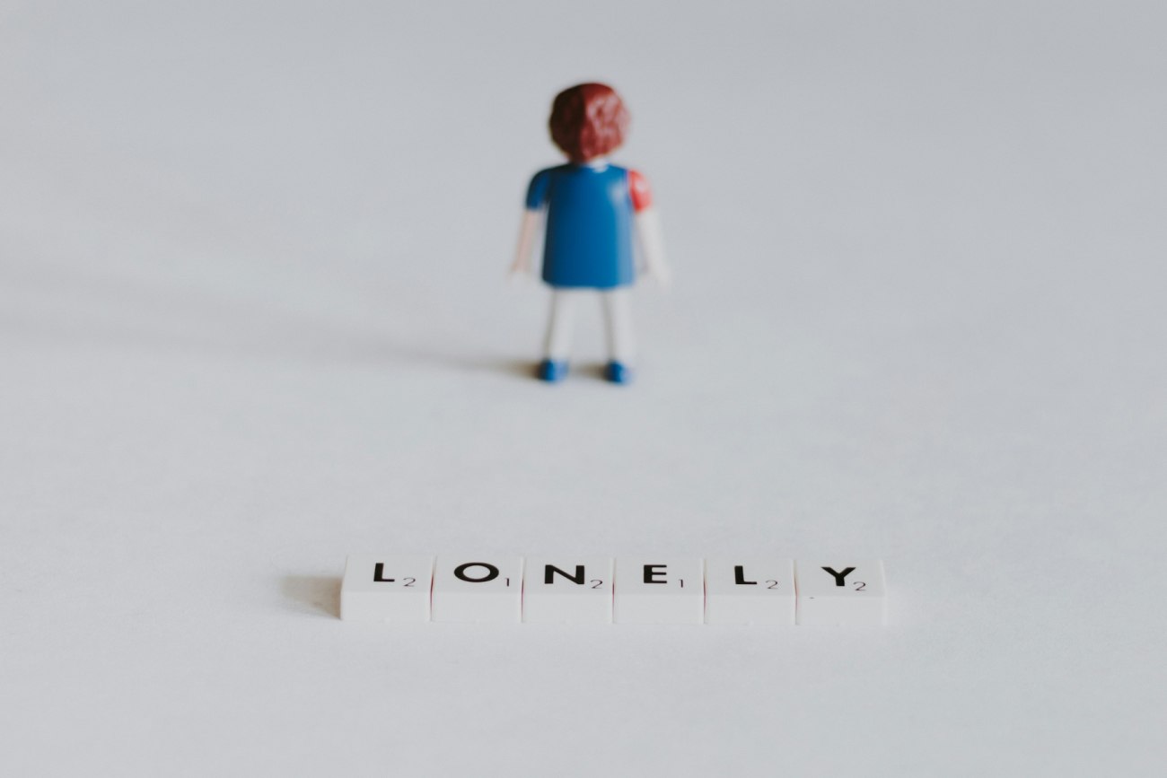 «Rage Bait», «παρακοινωνικός» – Οι δυστοπικές λέξεις που καθόρισαν το 2025, μέχρι στιγμής