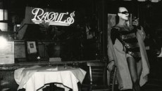 Ξέφρενες εποχές, νόστιμα πιάτα και drag show, από το 1975 – Οι ιδιοκτήτες του μπιστρό Raoul’s στο Σόχο νίκησαν τη Μαφία