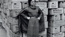 «Ήταν ποιητικό» – Έρθα Κιτ, η τραγουδίστρια του «Santa Baby» πέθανε την ημέρα των Χριστουγέννων του 2008