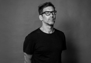 Ο Παύλος Φυσάκης, η φωτογραφία, η κολεκτίβα Depression Era, η φαντασμαγορία των ΜΜΕ και το γλωσσάρι της κρίσης