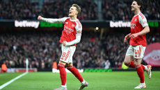 Ξανά στην κορυφή η Άρσεναλ (2-1), τρίτη σερί νίκη για την Λίβερπουλ (2-1)