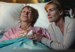 Έκπληξη! Η ταινία της Κέιτ Γουίνσλετ, σε σενάριο του έφηβου γιου της, είναι «χριστουγεννιάτικο θαύμα»