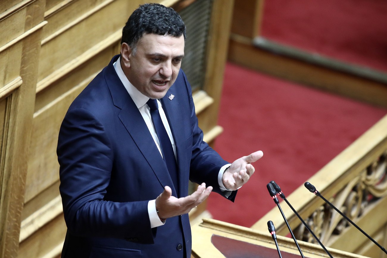 Κικίλιας: «Πρώτα απ’ όλα η ασφάλεια και η εξυπηρέτηση των πολιτών» – Στη Βουλή σχετικό νομοσχέδιο