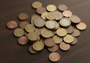 Ποιες συντάξεις και επιδόματα καταβάλλονται έως παραμονή Χριστουγέννων