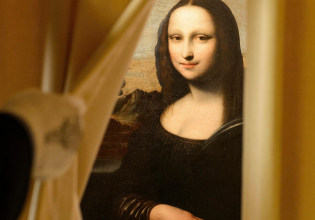 Η ληστεία στο Λούβρο ξαναγράφει τους κανόνες ασφαλείας στα μουσεία