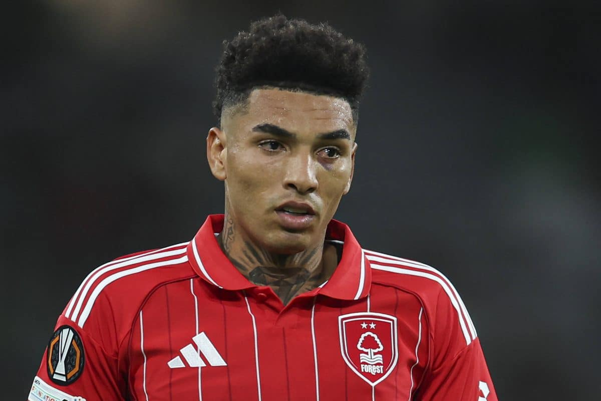 Ο διαιτητής χάρισε αποβολή στον Ντίας κόντρα στη Νότιγχαμ και ένα λεπτό μετά άνοιξε το σκορ η Μάντσεστερ Σίτι