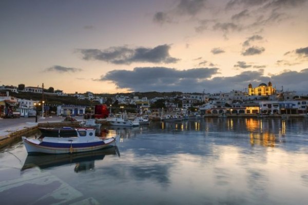 Στέγη για τους ανθρώπους που κρατούν όρθιους τους τουριστικούς δήμους