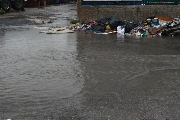 Κακοκαιρία Byron: Ξεπέρασε τα 260 χιλιοστά το ύψος της βροχής στη Βλυχάδα Αττικής