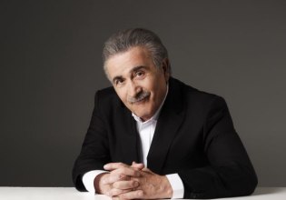 «Αλ Τσαντίρι Νιουζ» με τον Λάκη Λαζόπουλο: Απόψε στις 21.00 στο MEGA