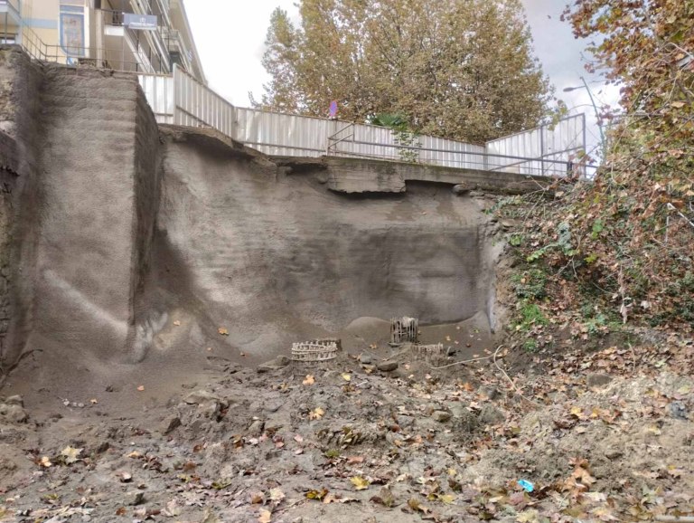 Θεμελιώνονται οι νέες γέφυρες στα Τρίκαλα