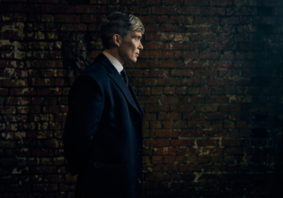 Ο Κίλιαν Μέρφι επιστρέφει στους άνομους δρόμους των Peaky Blinders – Πυροβολισμοί στο Μπέρμιγχαμ