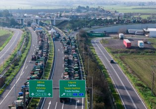 Αγρότες: Η κυβέρνηση τους πετάει το μπαλάκι, αλλά έχει χάσει τον έλεγχο – Τα μπλόκα επιμένουν