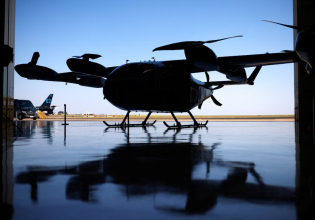 Ετοιμαστείτε για επιβίβαση – Παρθενική πτήση για το «ιπτάμενο αυτοκίνητο» της Embraer