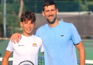 Ο Τζόκοβιτς αποθέωσε τον Παγώνη: «Θυμήσου αυτή την προπόνηση όταν κερδίσεις το πρώτο σου Grand Slam» (vid)