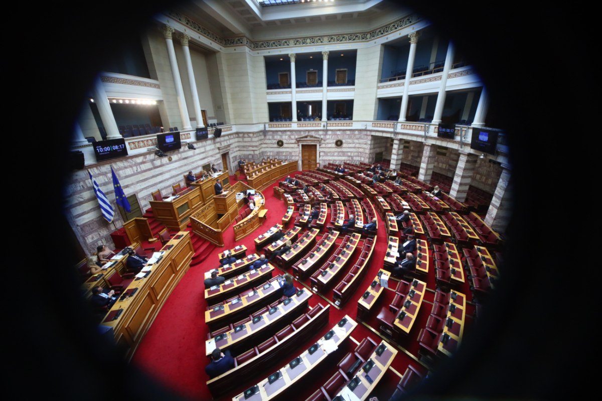 Live η συζήτηση στη Βουλή για τον προϋπολογισμό – Σήμερα η σύγκρουση των πολιτικών αρχηγών