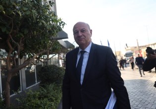 Στα κάγκελα οι γαλάζιοι βουλευτές για τους αγρότες: Δριμεία κριτική, ζητούν εξηγήσεις και λύσεις