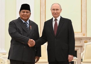 Deals σε ενέργεια και άμυνα εξετάζουν η Ρωσία με την Ινδονησία