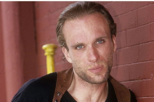 Πίτερ Γκριν: Πέθανε ο ηθοποιός που ξεχώρισε για τον ρόλο του «κακού» στο Pulp Fiction και τη «Μάσκα»