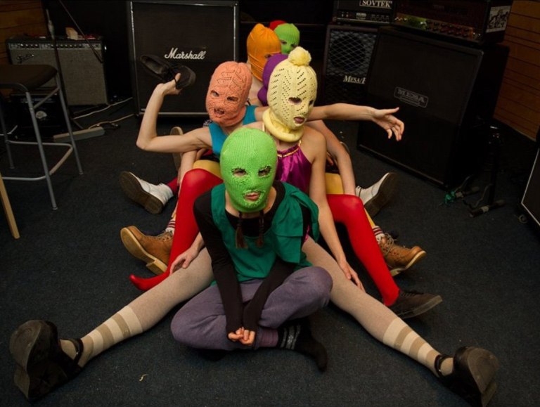 Οι Pussy Riot θεωρούνται πλέον «εξτρεμιστική οργάνωση» στη Ρωσία με απόφαση δικαστηρίου