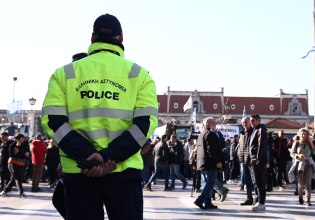 Αγρότες: Έφτασαν τα τρακτέρ στο λιμάνι της Θεσσαλονίκης – Λουκέτο στην πύλη είχε βάλει η ΕΛ.ΑΣ.