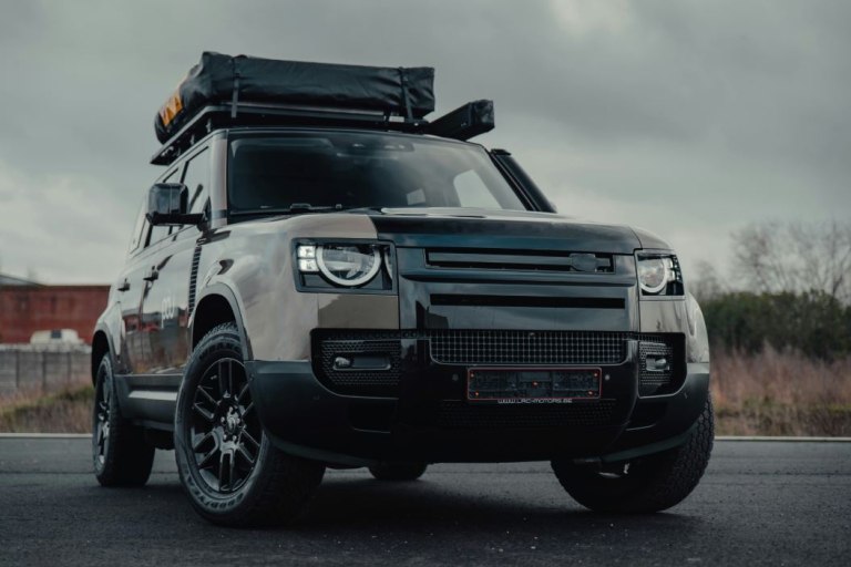 Το Παρίσι θέλει να «εξορίσει» τα SUV και τα μεγάλα αυτοκίνητα