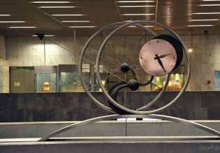 Τα τελευταία δρομολόγια σε Μετρό και Τραμ παραμονή Πρωτοχρονιάς