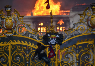 Τι κάνει την ανισότητα να γίνει κοινωνική εξέγερση; Ίσως να είναι το ίντερνετ