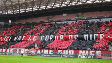 Σοκ μετά το Λοριάν – Νις: Επίθεση και χτυπήματα από οπαδούς μέσα στο πούλμαν!