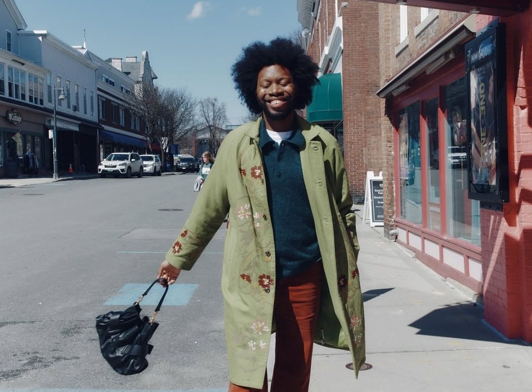 Τζέρεμι Ο. Χάρις: Ελεύθερος χωρίς κατηγορίες στην Ιαπωνία ο ηθοποιός του Emily In Paris μετά την υπόθεση MDMA