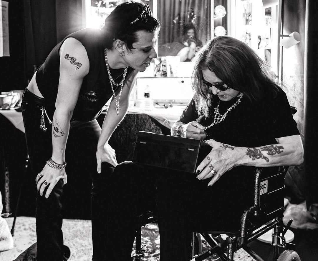 Yungblud: Ο χαμός του Όζι Όσμπορν, το Grammy και η στιγμή που άλλαξε την καριέρα του