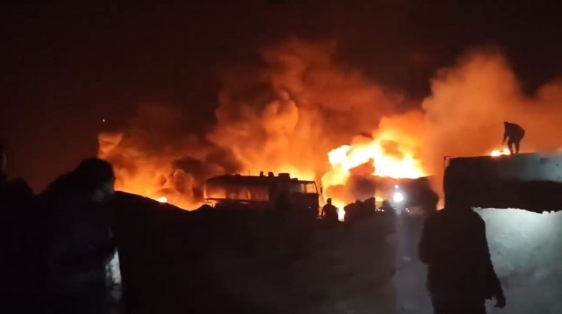 Συρία: Έκρηξη σε διυλιστήρια πετρελαίου – Επιχειρήσεις των Κούρδων κατά του Ισλαμικού Κράτους [βίντεο]