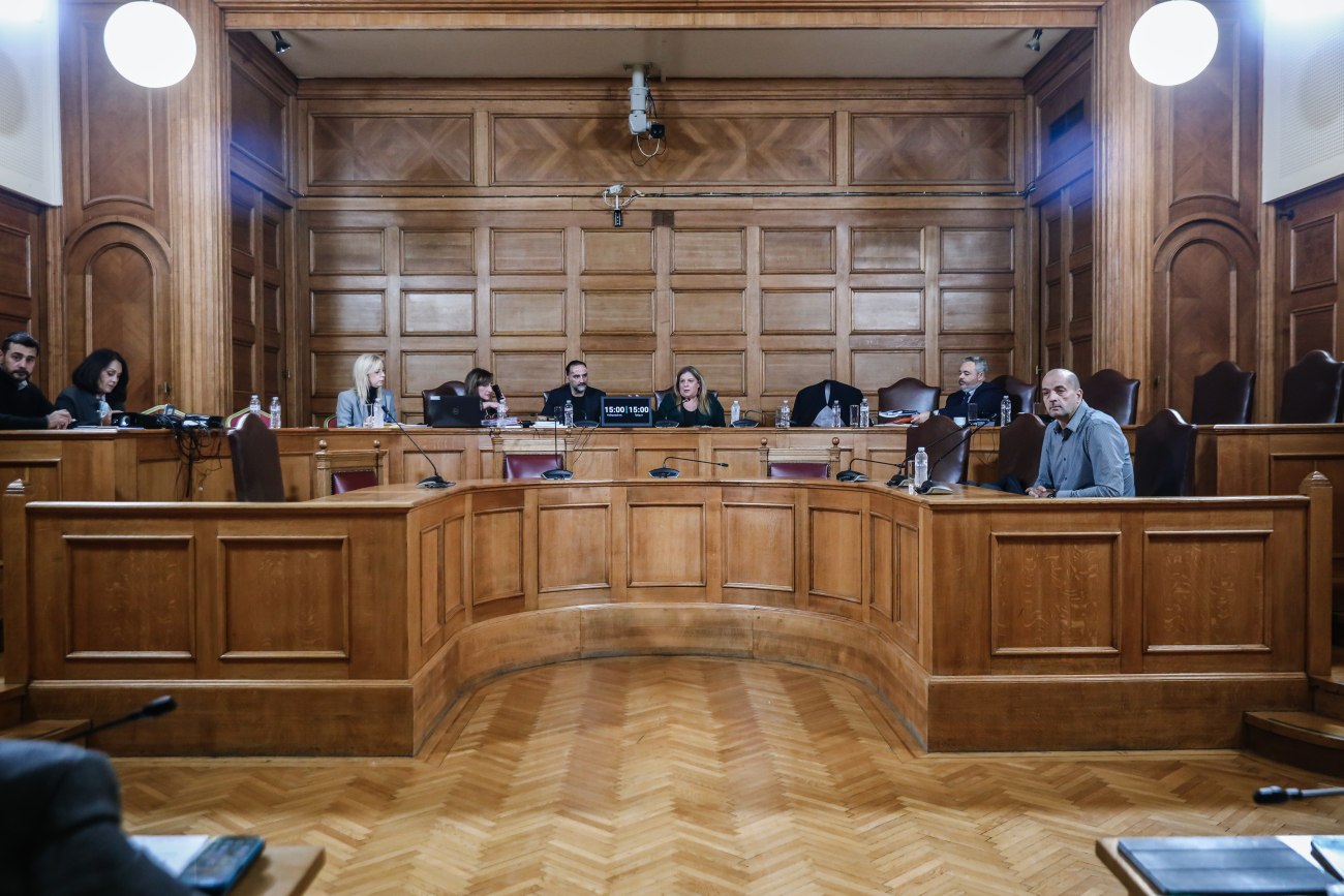 Μαγειρίας στην εξεταστική: Από αναγκαστική απαλλοτρίωση τα χρήματα για τη Ferrari – Τα 300.000 από γονική παροχή και τα 25.000 από τζόκερ