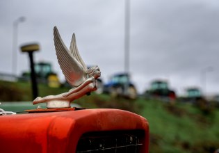 Ενισχύσεις: Ποια ποσά ισχυρίζεται η κυβέρνηση ότι κατέβαλε στους αγρότες [πίνακες]