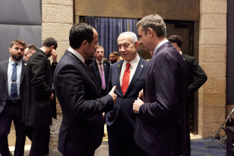 Η τριμερής Ελλάδας – Κύπρου – Ισραήλ ταράζει τα «ήρεμα νερά» στα ελληνοτουρκικά