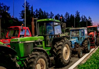 Εγνατία: Αγρότες έκλεισαν το ρεύμα από Αλεξανδρούπολη προς Ξάνθη στον δυτικό κόμβο Κομοτηνής
