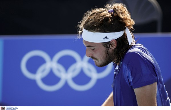 Ούτε σήμερα παρέδωσε το δίπλωμά του ο Στέφανος Τσιτσιπάς – Αντιμέτωπος με δίωξη για απείθεια