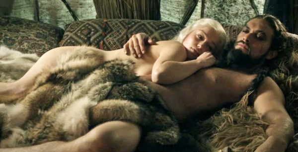 Όλο και περισσότεροι άνδρες ζητούν από τις γυναίκες pegging στο σεξ, σύμφωνα με την Feeld